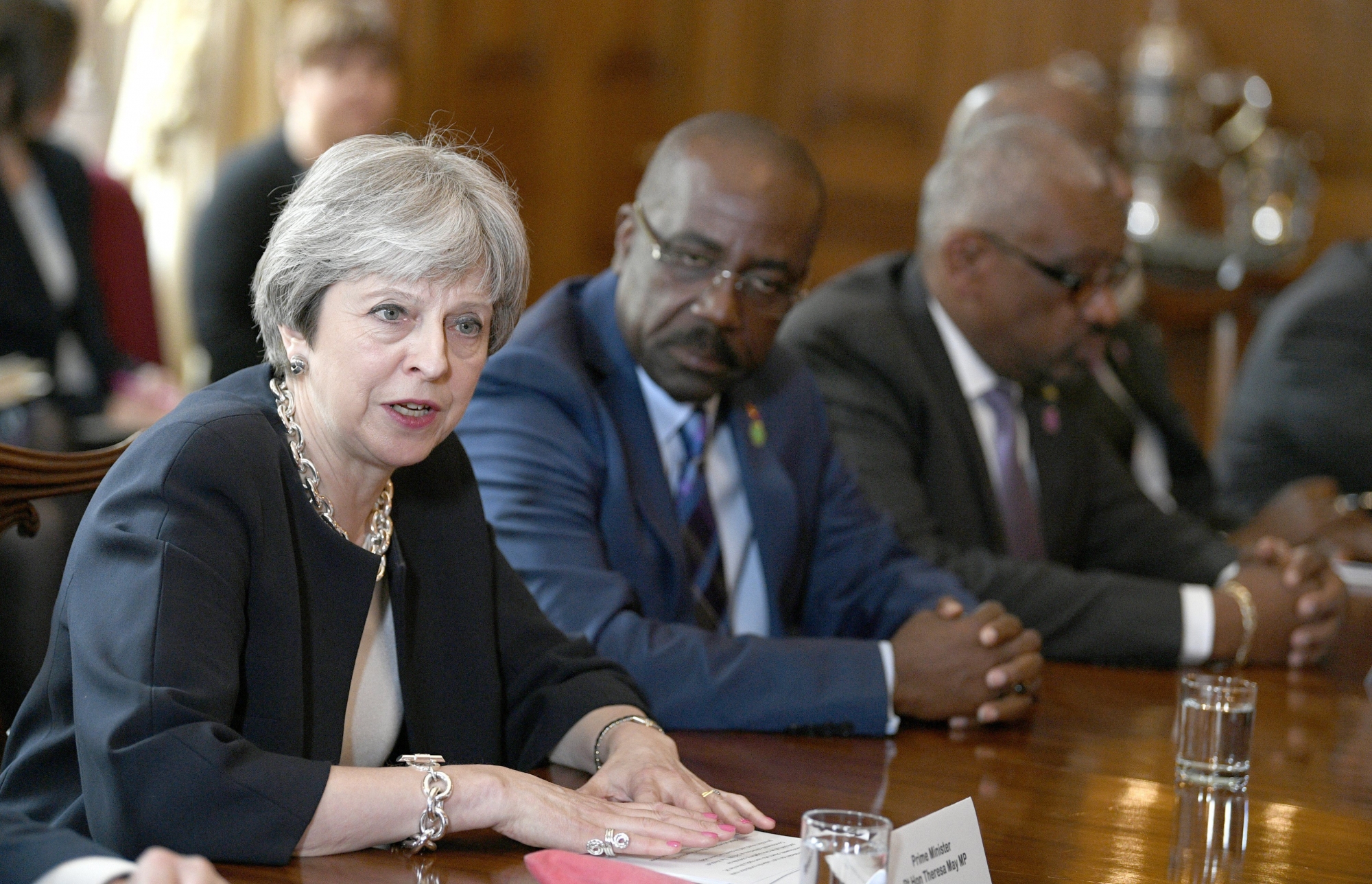 Le premier ministre britannique Theresa May a dû se résoudre à reconnaître la situation des familles d'immigrés antillais, venu au Royaume-Uni à la fin de la Deuxième Guerre mondiale.