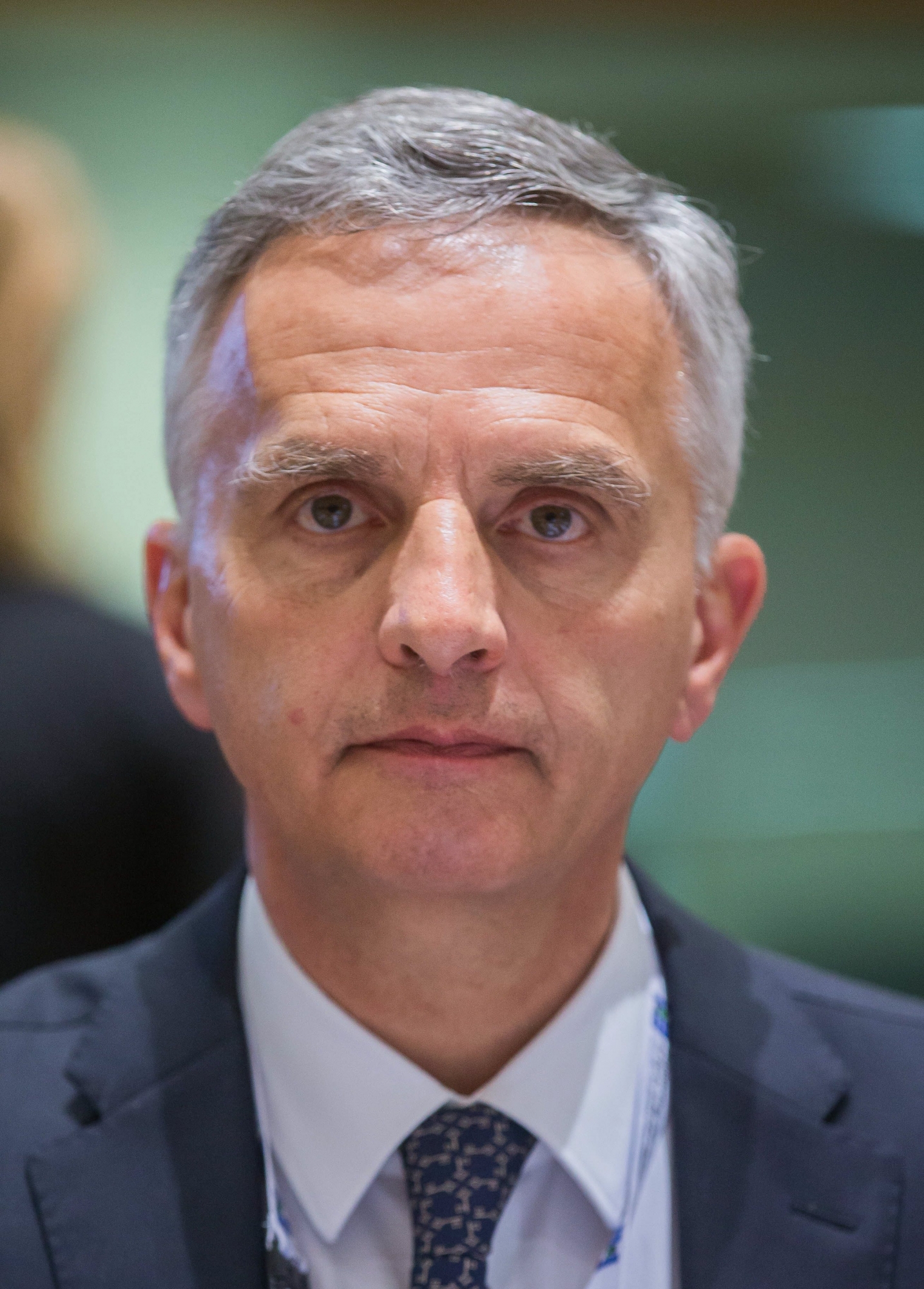 epa05889238 Swiss Foreign Minister Didier Burkhalter looks on during the supporting the future of Syria and the region Brussels conference in Brussels, Belgium, 05 April 2017. The two-day event will be attended by ministerial representatives from 70 delegations, from the EU, the wider international community, the United Nations, major donors and civil society, humanitarian and development organisations. The conference is held to address the situation in Syria and the impact of the crisis in the region.  EPA/STEPHANIE LECOCQ BELGIUM EU SYRIA CONFERENCE