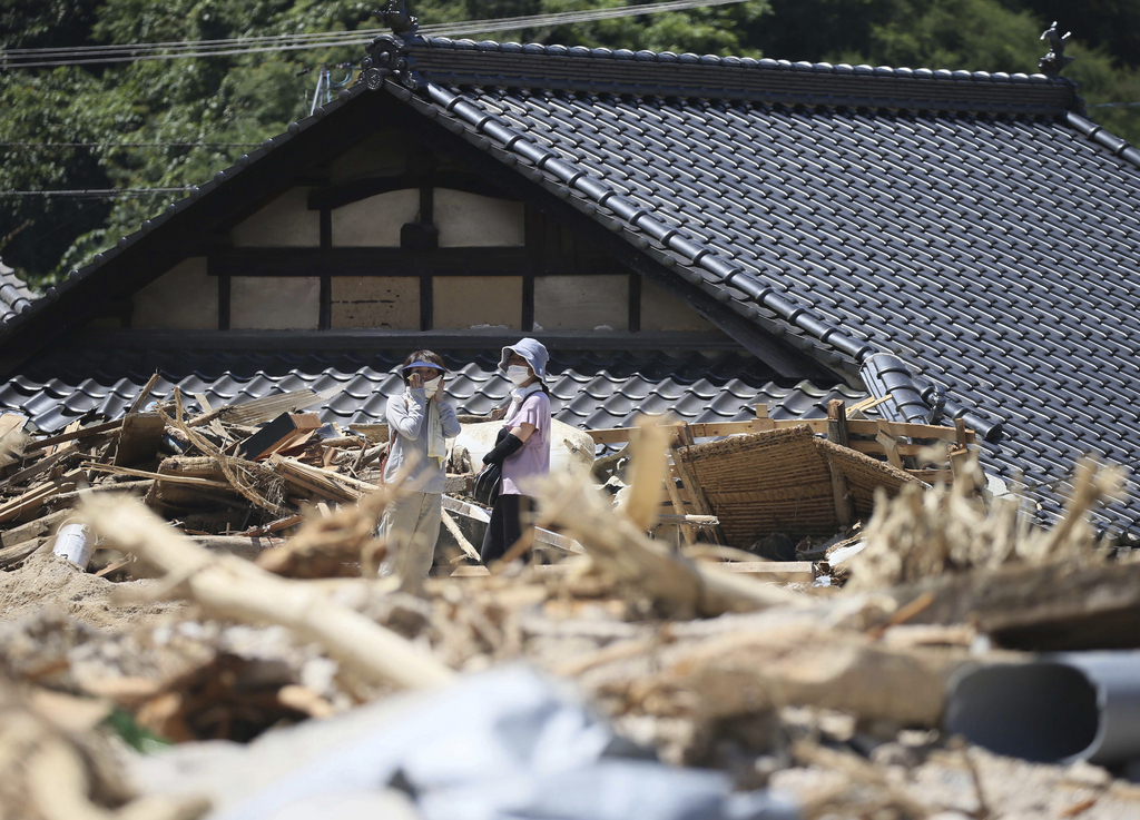 Les pluies torrentielles qui se sont abattues sur le Japon ont fait au moins 141 morts. 