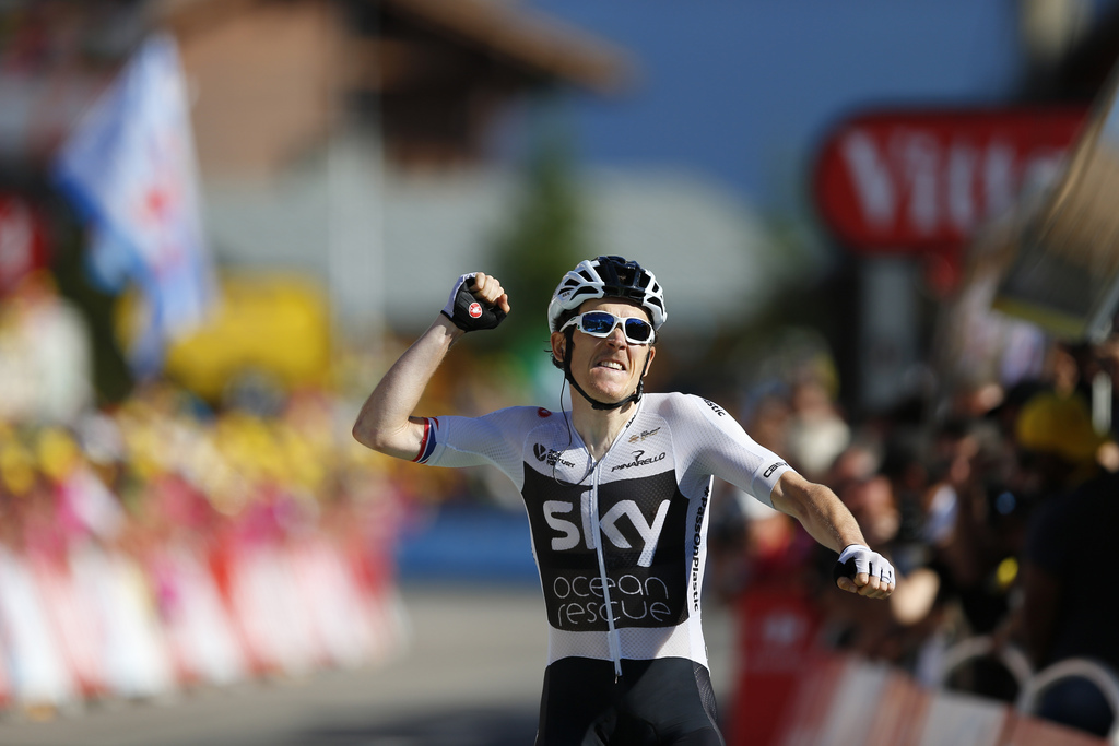 Le Gallois Thomas Geraint remporte la 11e étape et s'empare du maillot jaune. (AP Photo/Peter Dejong)