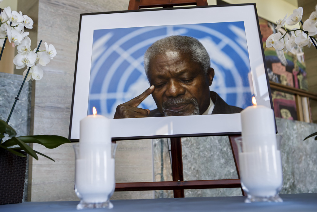 Kofi Annan avait quitté son pays natal pour la Suisse, d'abord pour poursuivre ses études au début des années 1960, puis pour poursuivre sa carrière, longue de quatre décennies, au sein des Nations Unies.