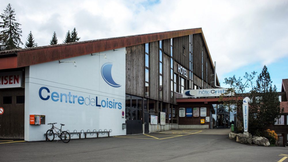 Le Centre de loisirs des Franches-Montagnes, à Saignelégier, abrite notamment une piscine, une patinoire, un wellness, un hôtel et un restaurant.