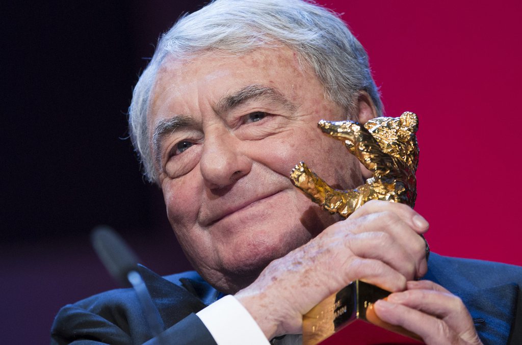 A peine décoré d'un Ours d'or aux Berlinales, que l'écrivain-cinéaste Claude Lanzmann achève un long-métrage qu'il espère présenter à Cannes.