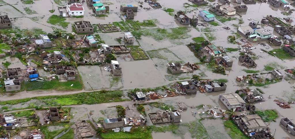 Le président mozambicain a survolé la zone sinistrée par le passage du cyclone Idai.