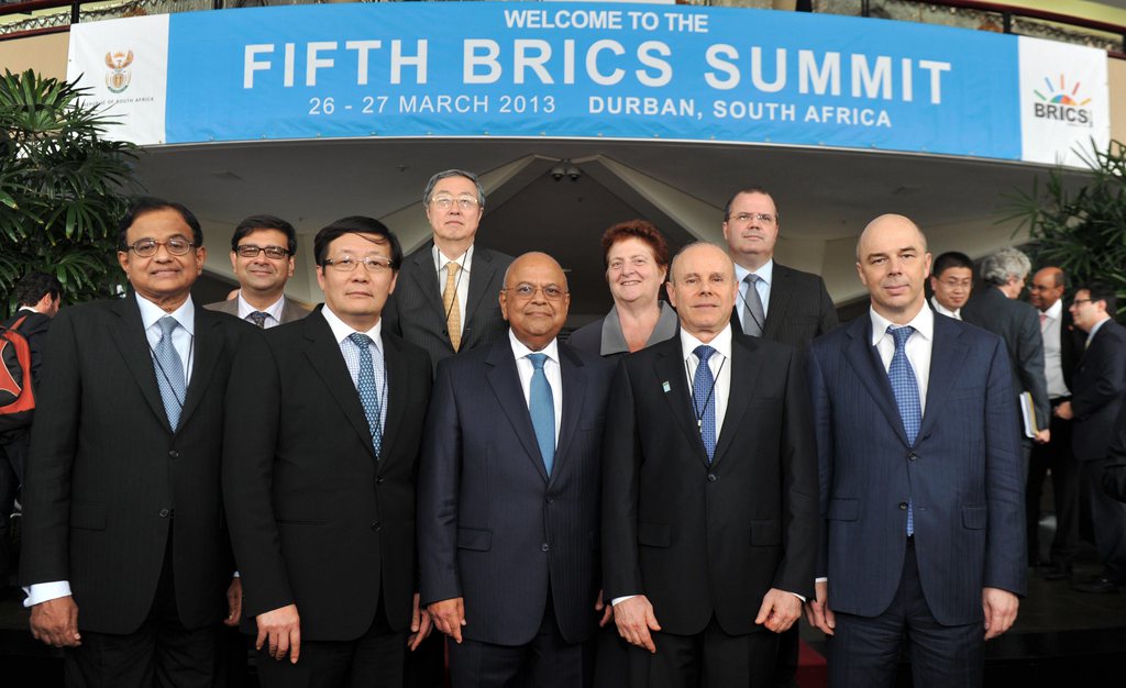 Les dirigeants des pays émergents des BRICS vont créer une banque de développement commune destinée à financer des infrastructures. 