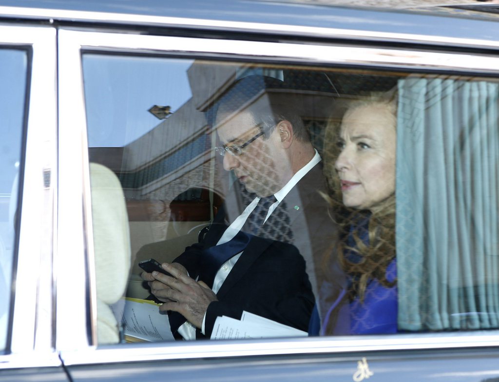Le président français et sa compagne Valérie Trierweiler poursuivent leur visite au Maroc, comme si de rien n'était. 
