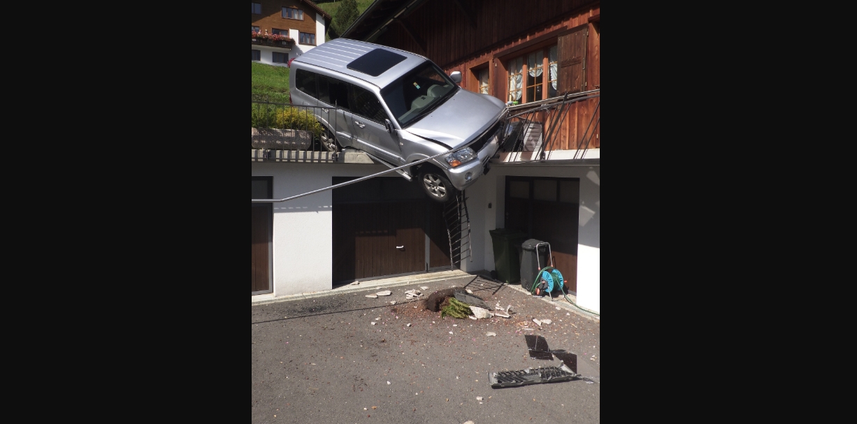 L'accident s'est produit dans un quartier d'habitations de la commune de Bauen.