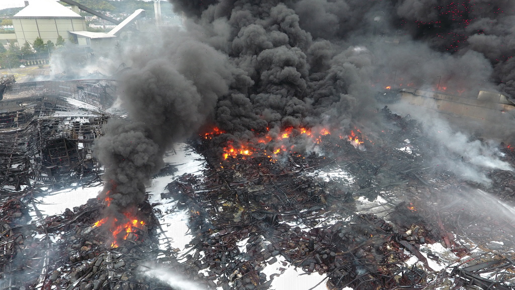 L'incendie du 26 septembre dernier a détruit 5000 tonnes de produits chimiques.