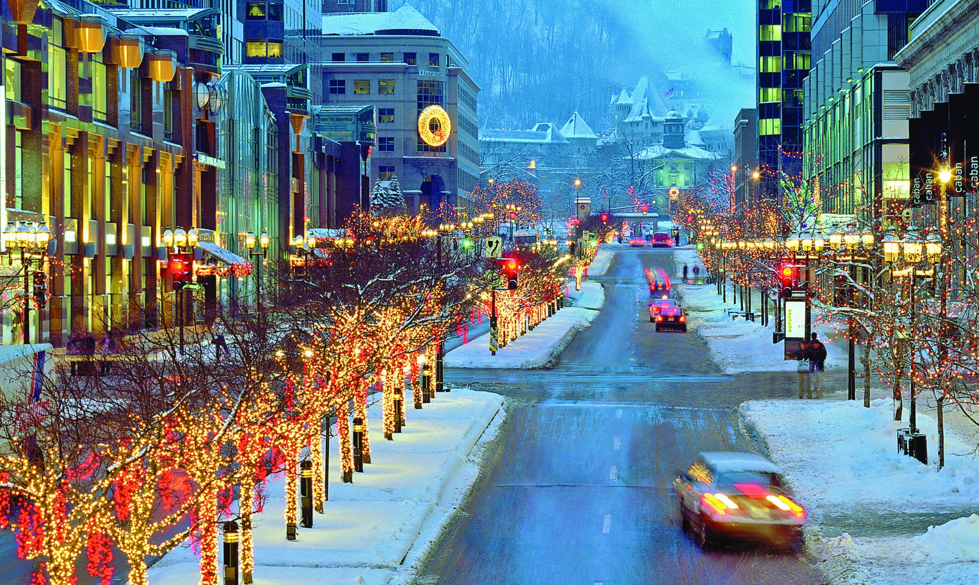 Québec. L’hiver canadien ajoute une touche de féerie aux illuminations. 