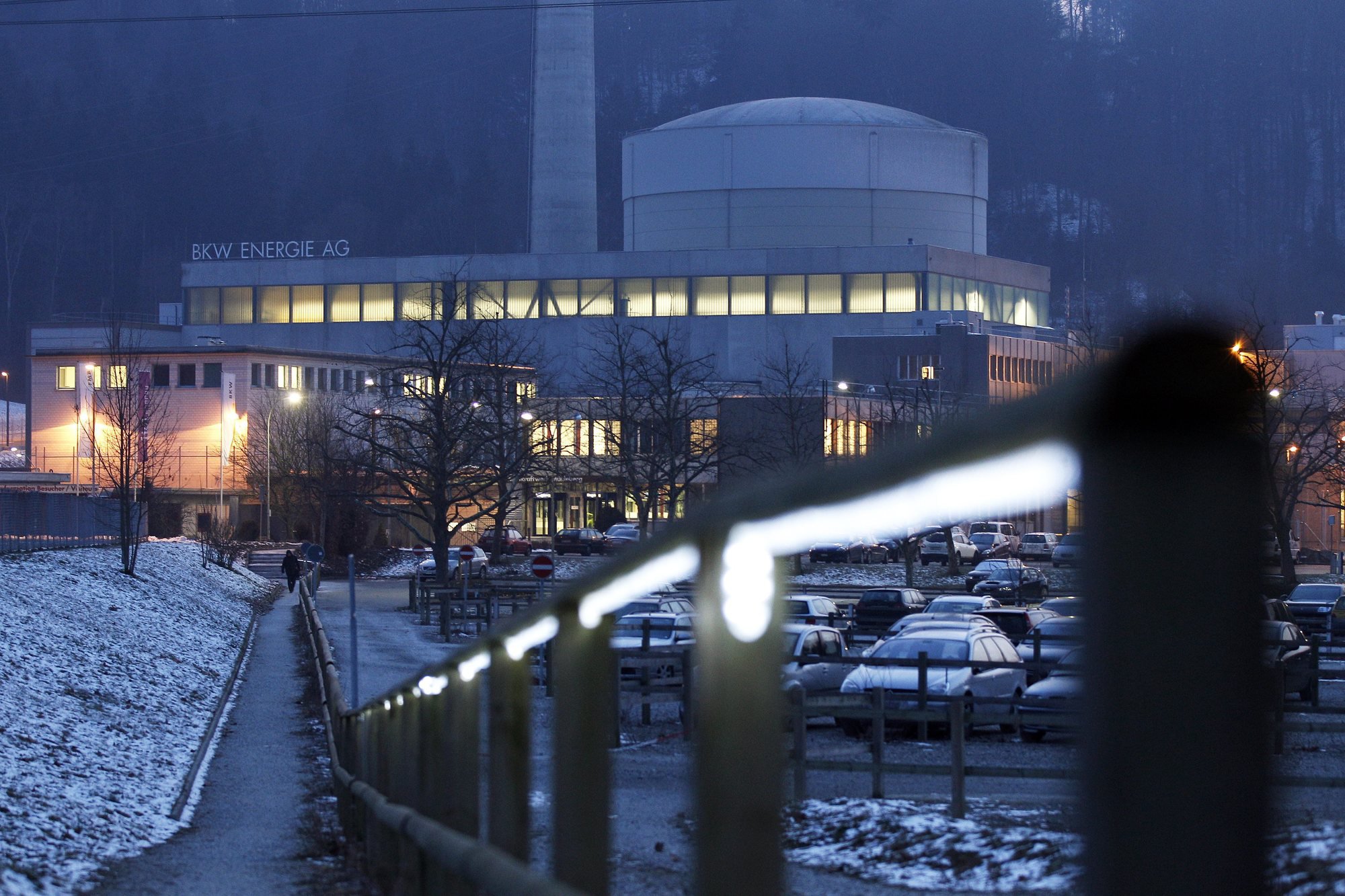 La centrale nucléaire de Mühleberg, située à 25 km à vol d’oiseau de Neuchâtel, sera démantelée dès le vendredi 20 décembre: une première en Suisse.