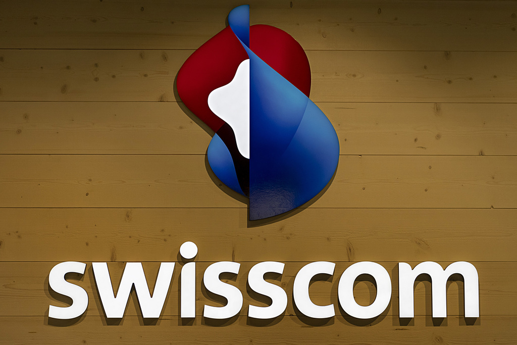 Das Swisscom-Logo im neuen House of Swisscom am Marktplatz in Basel am Mittwoch, 30. Mai 2018. (KEYSTONE/Georgios Kefalas)