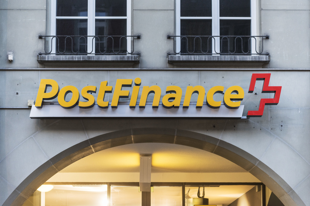 The Logo of PostFinance on the facade of its branch at Aarberggasse in Bern, Switzerland, on October 18, 2018 (KEYSTONE/Christian Beutler)