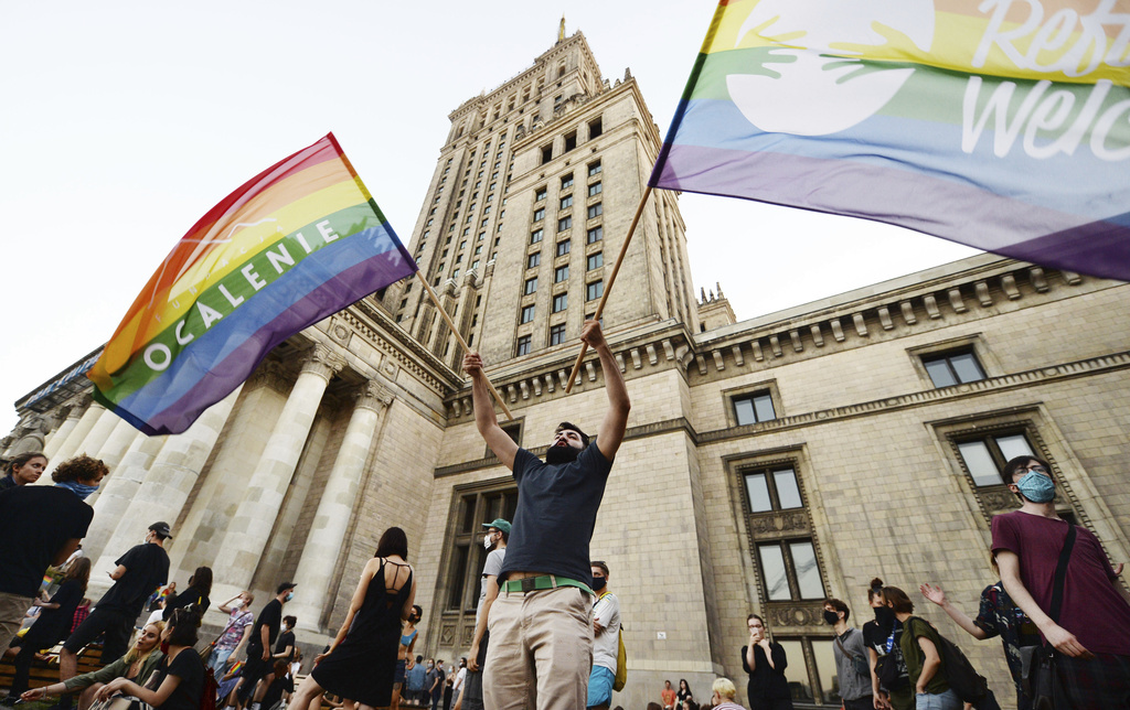 Les rues polonaises sont agitées par de nombreuses manifestations pro et anti-LGBT ces dernières semaines. Cette communauté est au coeur d'un combat politique. (illustration, 10.08.2020)